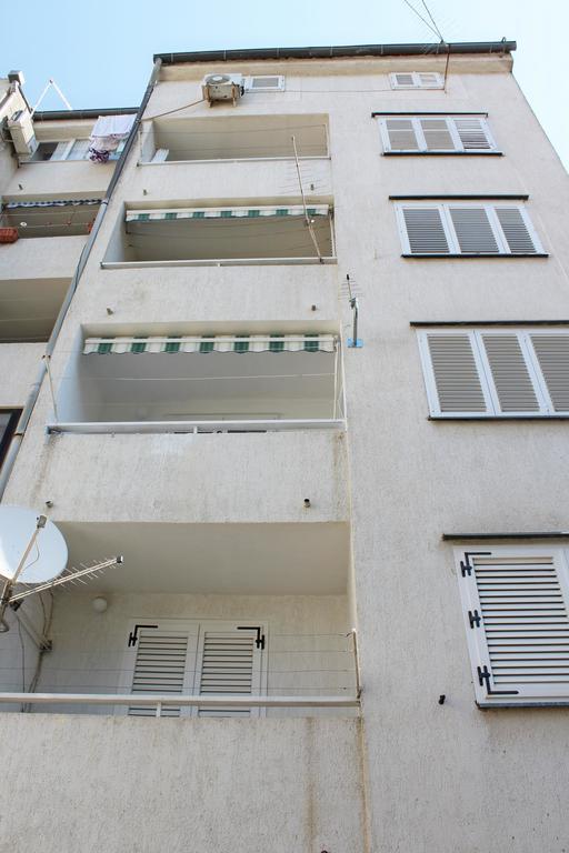 Apartman Nikol Makarska Eksteriør bilde
